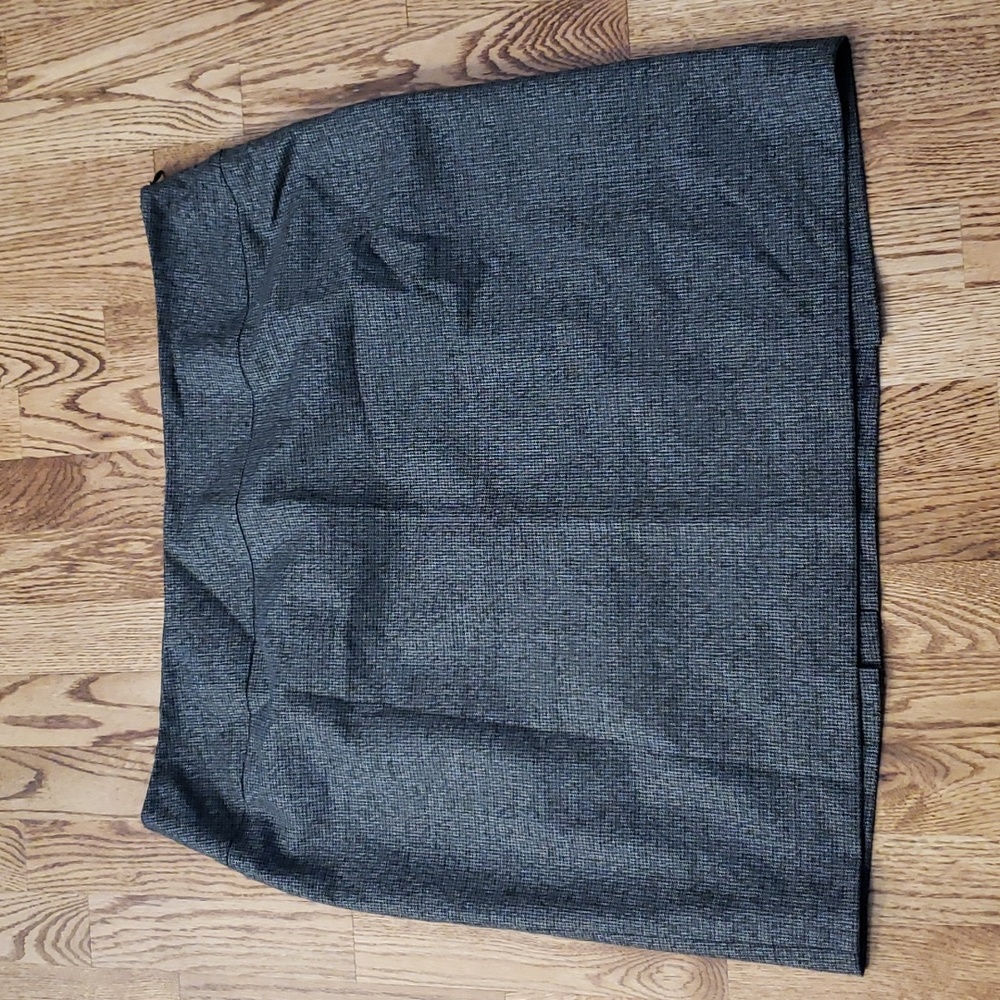 (18P) Cleo Petite by Louben Made in Canada Classic Fitted Pencil Skirt Business